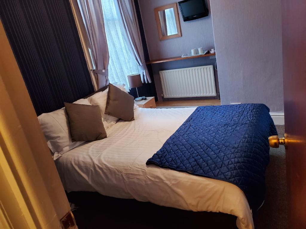 the cumbrian hotel room 1